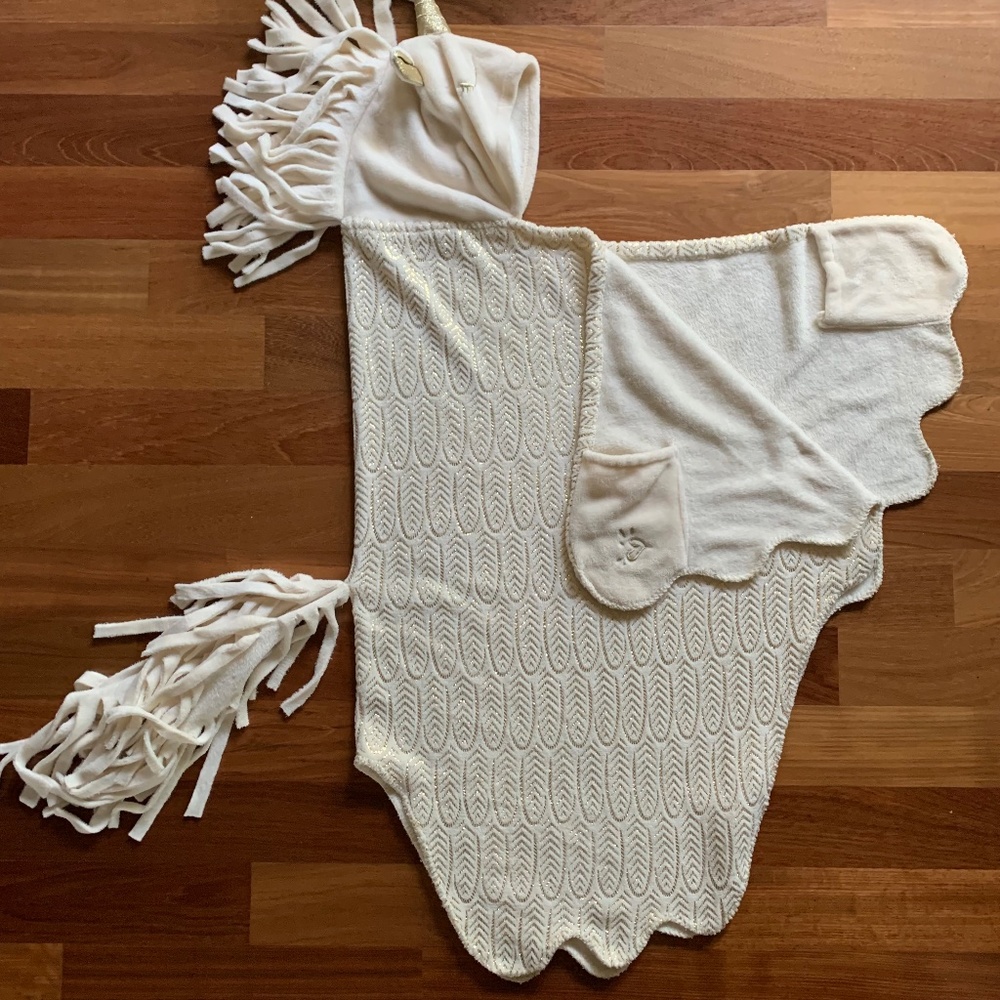 Hooded unicorn blanket wrap